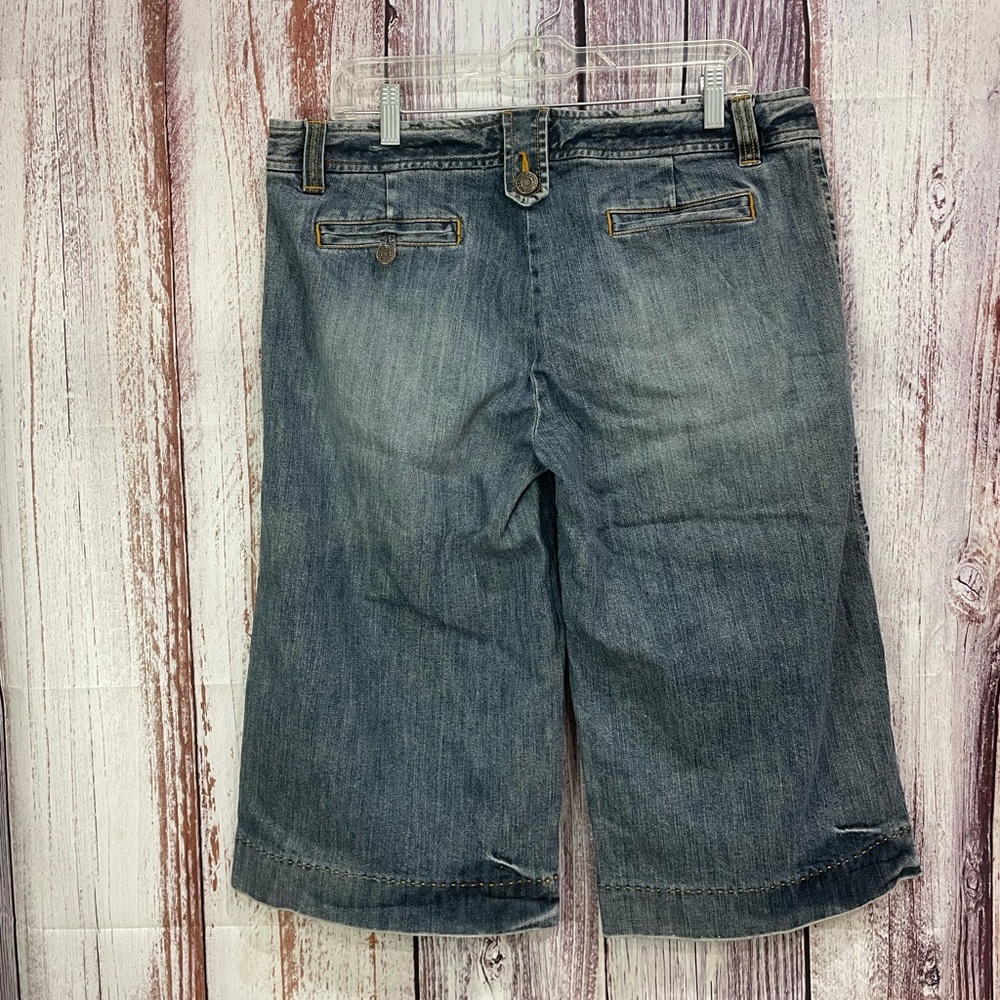 Old Navy Denim Long Shorts Distressed Womens Size 12  #5044 - Picture 2 of 13